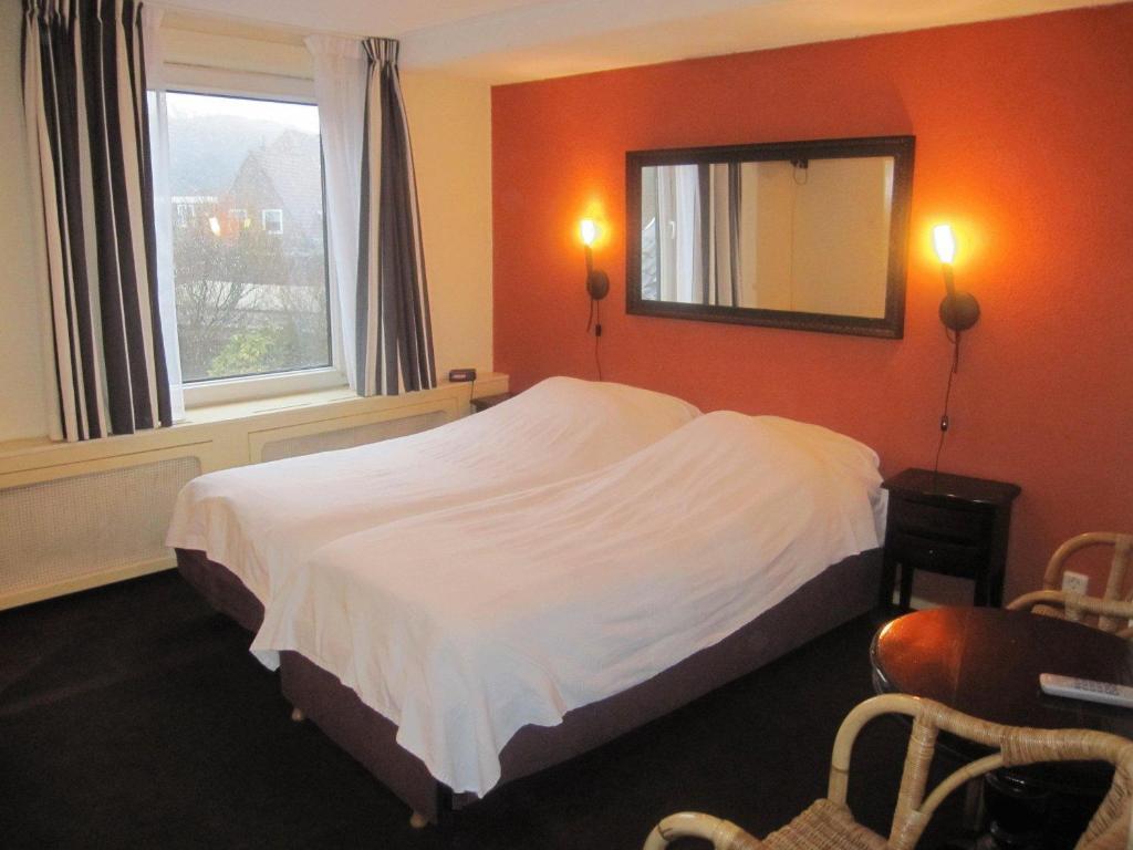 Badhotel Zeecroft Вайк ан Зее Екстериор снимка